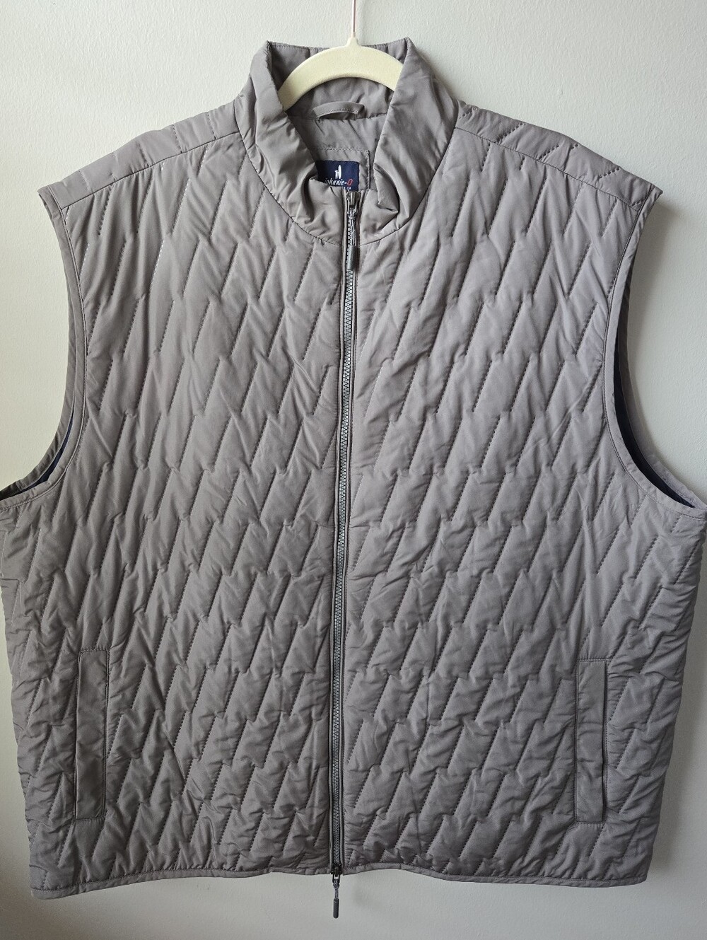 johnnie-O Quilted Zip Vest in Taupe Gray